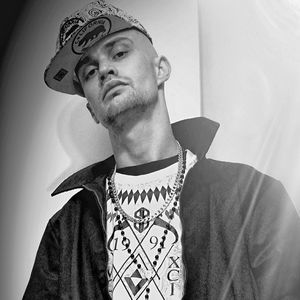 Meet your Posher, Troy